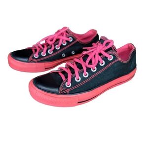 Converse black pink low top shoes sneakers men's 6 women's 8 unisex footwear